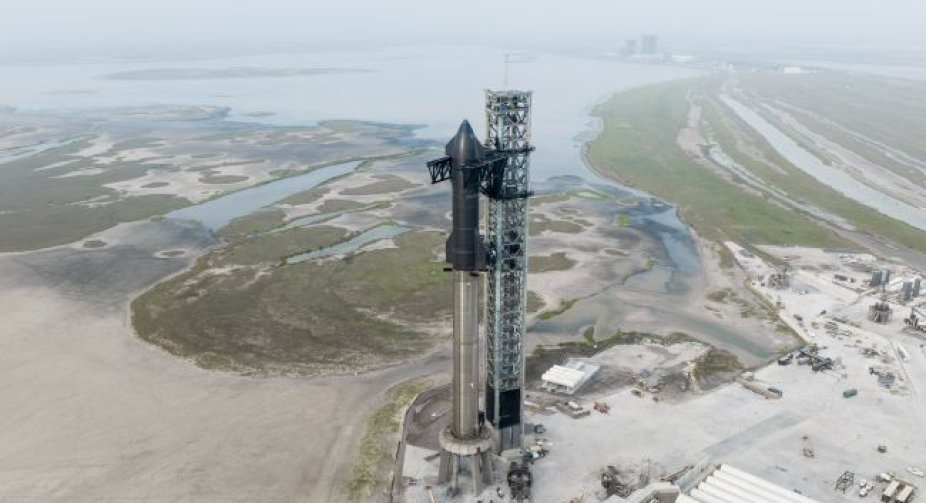 Ілон Маск анонсував перший запуск ракети Starship