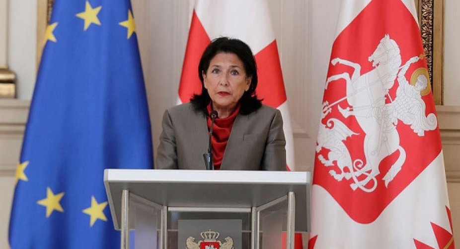 Президент Грузії: ми не повинні танцювати під дудку кремля