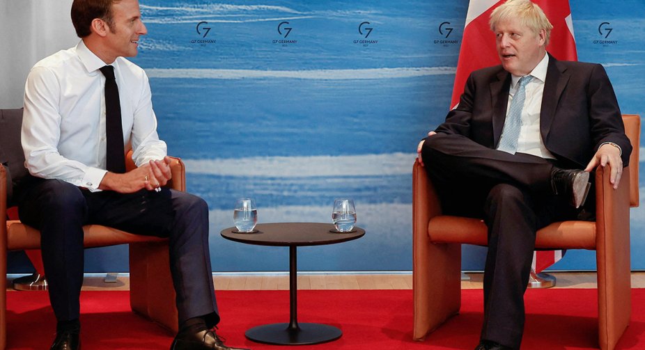 Johnson called Macron "Putin's sycophant" when he traveled to Moscow - an ex-assistant