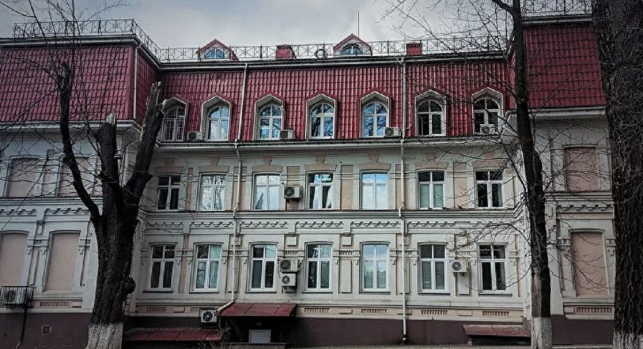 У Київській облраді та обласному онкоцентрі пояснили закупівлю "дорогого" обладнання для онкохворих