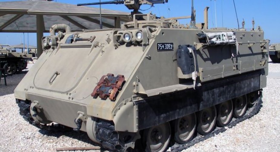 Португалія передасть Україні партію гаубиць і бронемашин M113