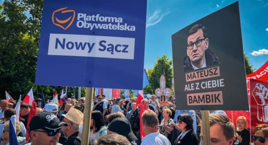 У Варшаві триває масштабний мітинг польської опозиції
