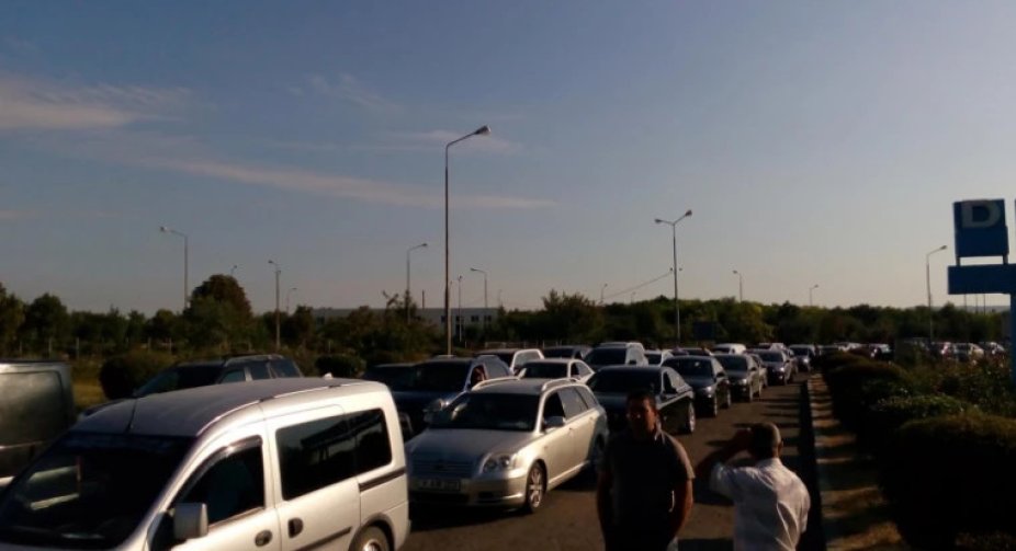 Queues on the border of Moldova and Romania over the weekend in connection with the EU summit