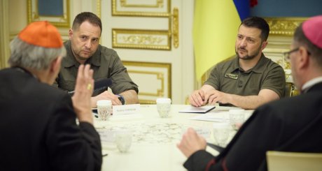 Zelensky, Pope's special envoy discuss Ukrainian peace formula