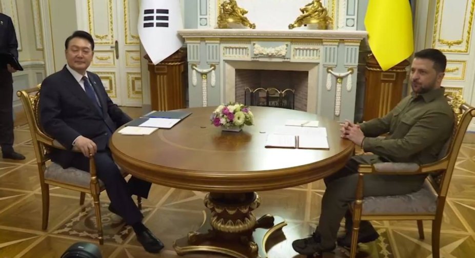 Президент та перша леді Південної Кореї зустрілись із Зеленським