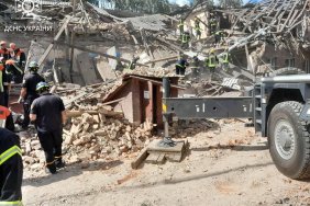 Удар "Шахеда" зруйнував школу в Ромнах: є загиблі та поранені