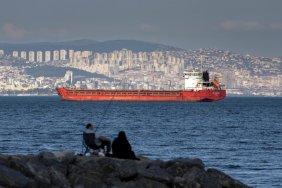 Turkish sources: Ukrainian ships with grain will get free passage through the straits