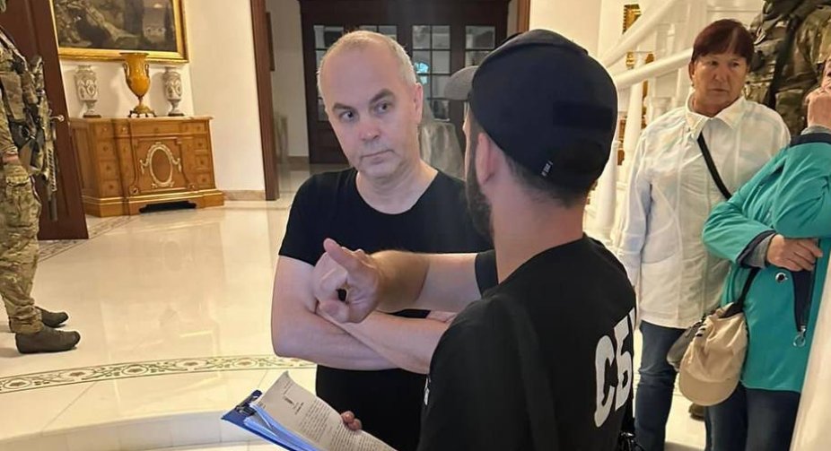 SBU conducts searches at Nestor Shufrych's place (UPDATED)