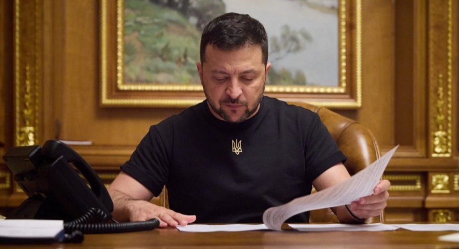 Зеленський підписав указ про перевірку всіх рішень ВВК в Україні з початку війни
