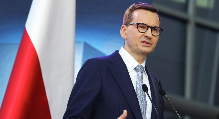 Прем'єр Польщі погрожує розширити список заборонених продуктів з України