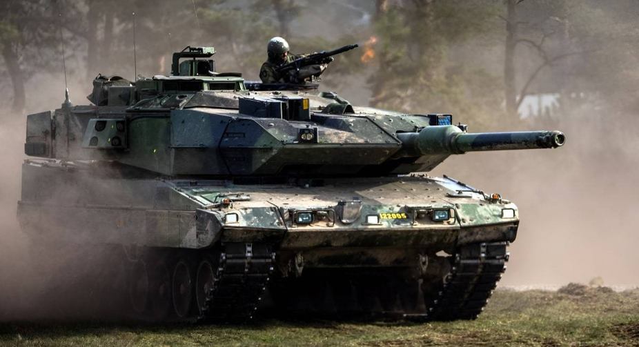 Швеція доставила в Україну 10 танків Strv 122 разом із навченими екіпажами