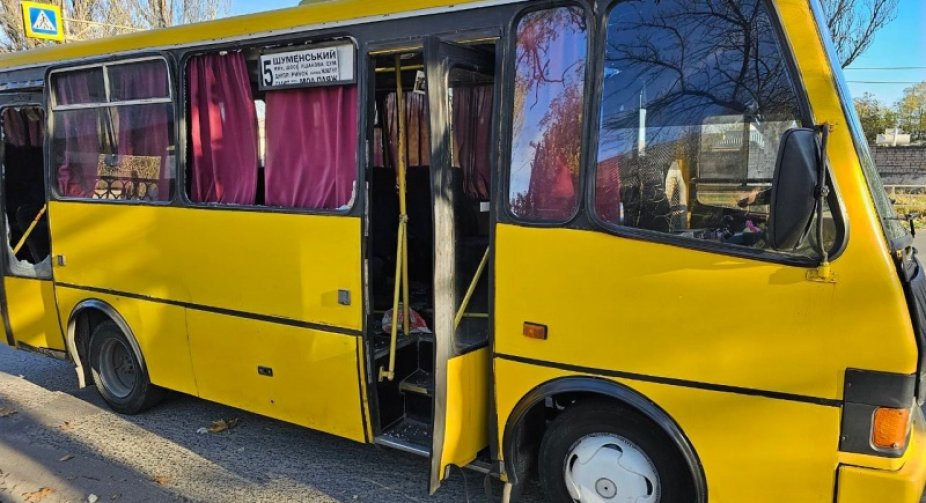 Інцидент у Херсоні: семеро постраждалих внаслідок атаки на автобус (ОНОВЛЕНО)