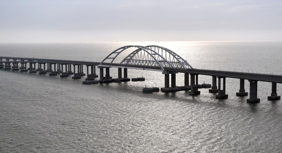 British Intelligence: Kerch Bridge has become a problem for Russia and needs constant protection