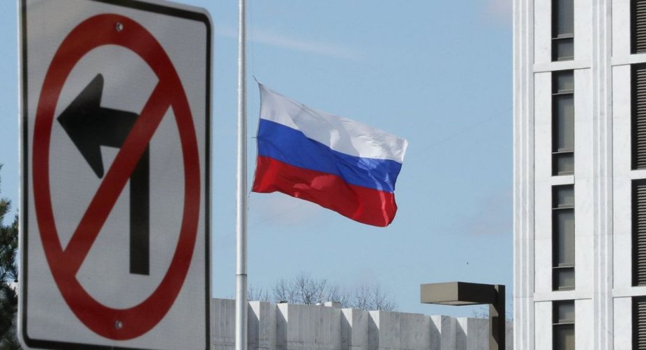 ЄС розглядає пом'якшення заборон на реекспорт до Росії в новому пакеті санкцій, -  Reuters