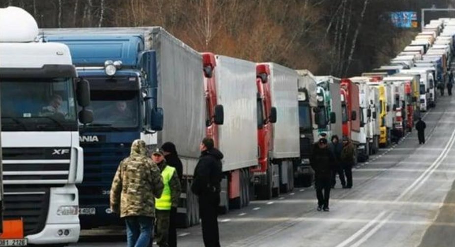 Смерть українського водія: Посольство України в Польщі закликає розблокувати кордон