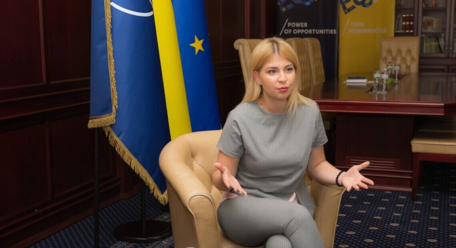 Звіт Єврокомісії щодо України буде стриманим, а рішення про початок переговорів у грудні, - Стефанишина