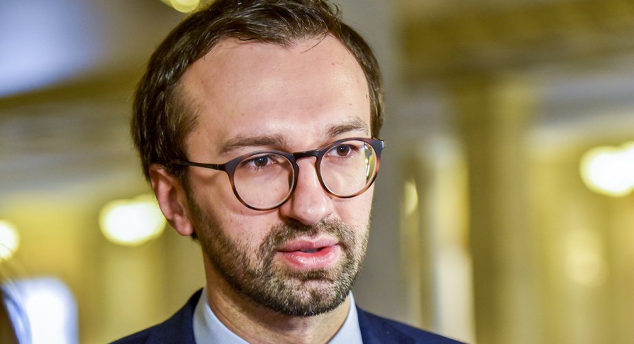 Радник ОП Лещенко: У військових підрозділах на сході не вистачає людей, середній вік бійця - 54 роки