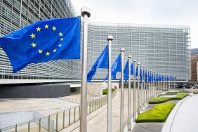 European Commission believes Ukraine has fulfilled four of seven criteria for EU candidate status - media