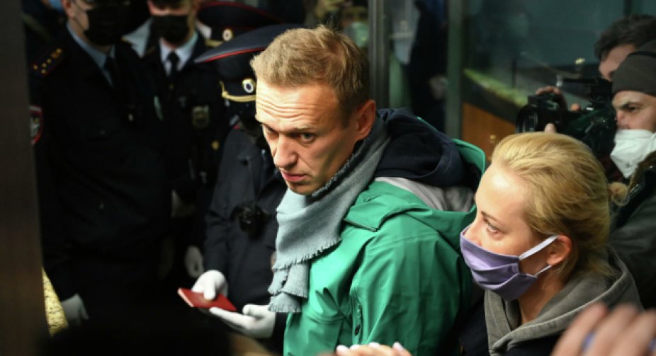 Ув'язненого Навального відправили в невідомому напрямку, адвокати втратили зв'язок
