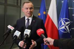 Дуда та Столтенберг обговорили порушення повітряного простору Польщі під час ракетної атаки Росії