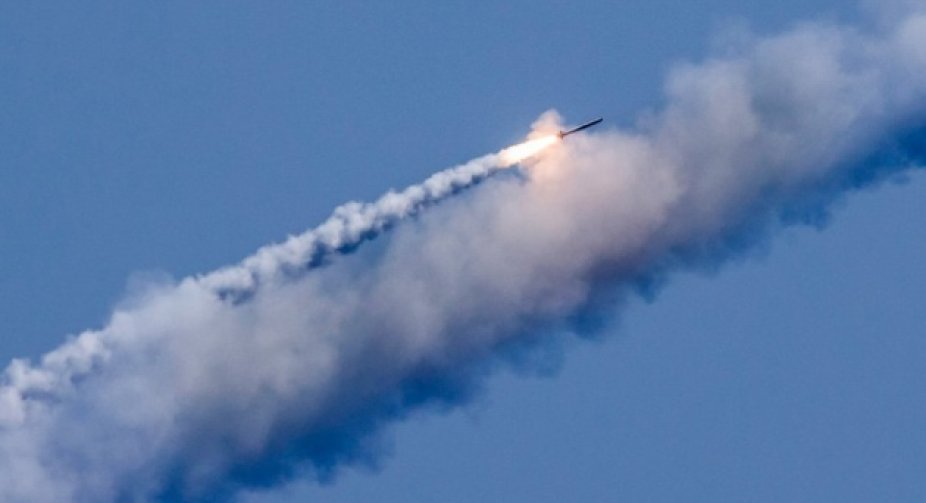 Russia deploys a submarine with four Kalibrs in the Black Sea