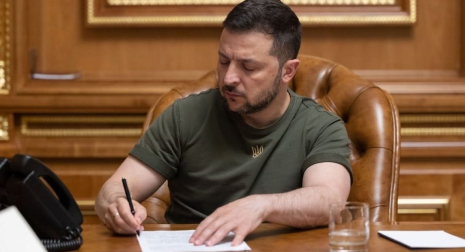 Зеленський підписав закон щодо криміналізації контрабанди