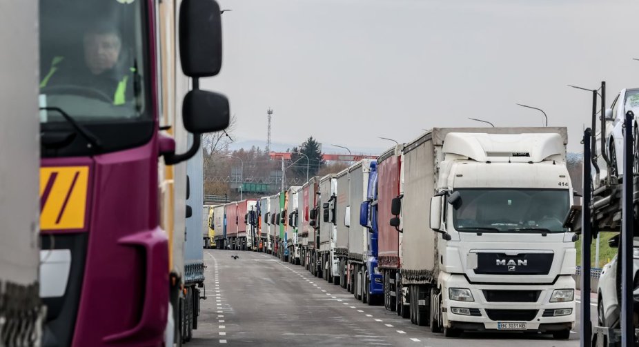Blockade of the border by Polish carriers delays military aid to the Ukrainian Armed Forces - Reuters