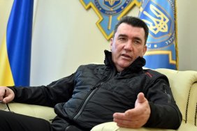 Данілов закликає не перетворювати на трагедію ситуацію з військовою допомогою США