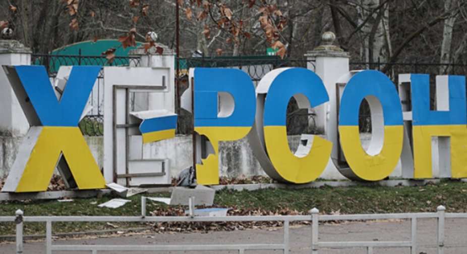 Атака Росії на передмістя Херсона: один чоловік загинув, чисельні поранені