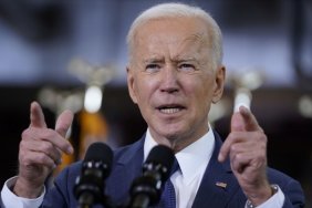 Biden agrees to tighten immigration policy to ensure aid to Ukraine - WSJ