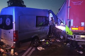 Автобус із громадянами України потрапив у ДТП в Польщі: є постраждалі