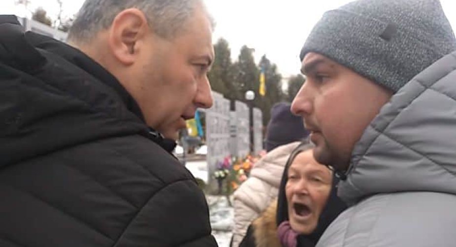 Бійка між мером Ромня Олегом Стогнієм і начальником РВА Денисом Ващенком у Сумській області