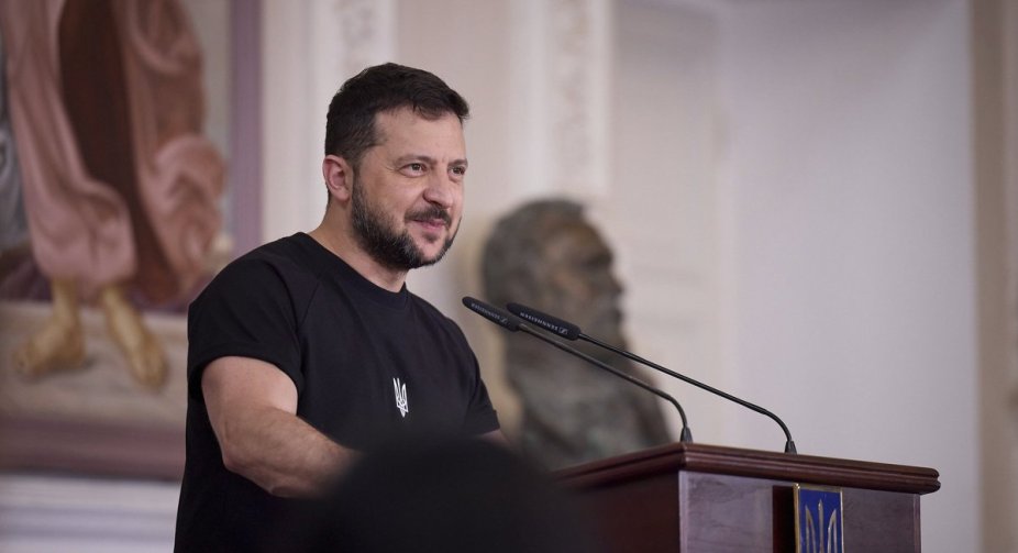 Zelensky has questions for Ukrainians abroad: They should help Ukraine and be in Ukraine