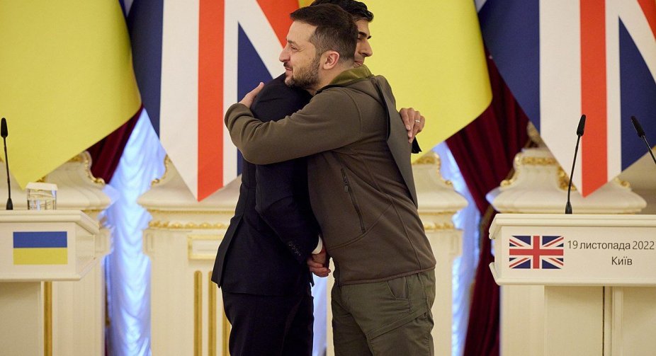 Zelensky meets with British Prime Minister in Kyiv