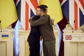Zelensky meets with British Prime Minister in Kyiv
