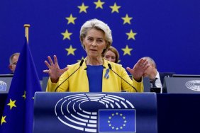 Єврокомісія готує альтернативні варіанти допомоги для України у разі незгоди на запропонований пакет фінансування, - Урсула фон дер Ляєн