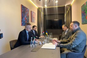 Єрмак і Кулеба почали переговори з главою МЗС Угорщини Сійярто