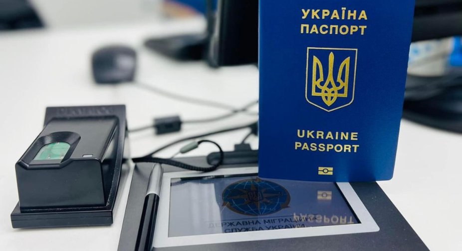 Deprivation of Ukrainian citizenship: details of Zelensky's new draft law