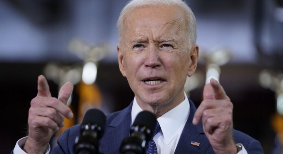 Biden agrees to tighten immigration policy to ensure aid to Ukraine - WSJ