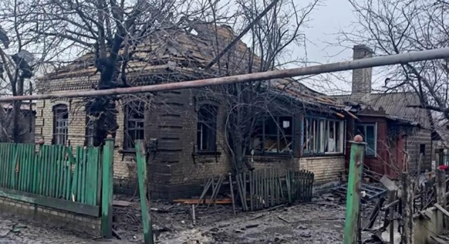 РФ обстріляла Новогродівку і Красногорівку: загинула жінка, поранення дістала дитина