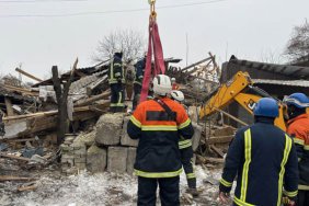 Strike on Zmiiv: a woman's body was pulled out of the rubble