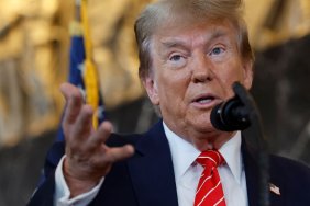 Трамп пропонує Україні фінансову допомогу у формі кредиту з метою підтримки в боротьбі проти Росії