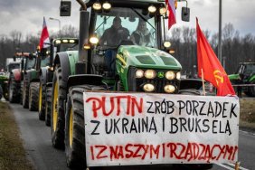 Фермеру з Польщі, що закликав Путіна на плакаті, загрожує до 5 років ув'язнення