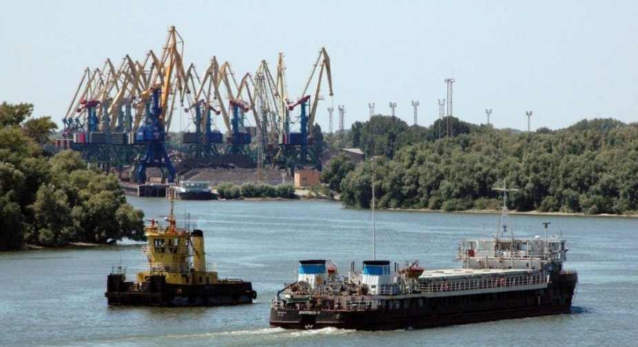 Україна планує новий експортний маршрут Дунаєм для подолання польської блокади