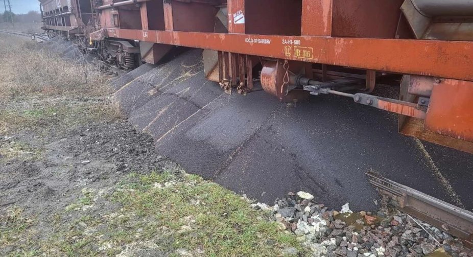 Three Ukrainian grain trucks were not opened in Poland and their contents were spilled