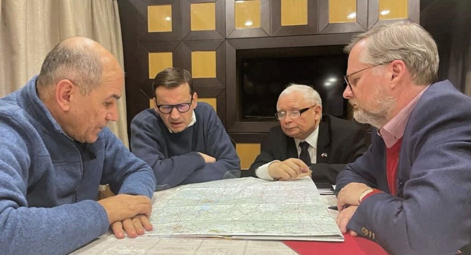 Shmyhal and a group of ministers go to the Polish border for talks on the blockade