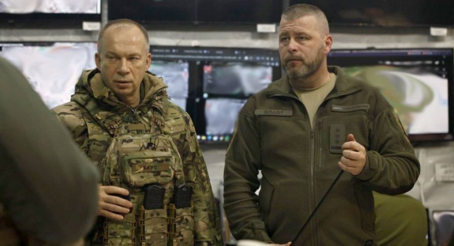 Сирський з'їздив на позиції під Куп'янськ: на всіх ділянках важкі бої, ворог підтягує резерви