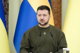 Обговорили атаки дронів та посилення ППО: Зеленський відвідав розташування ПК "Схід"