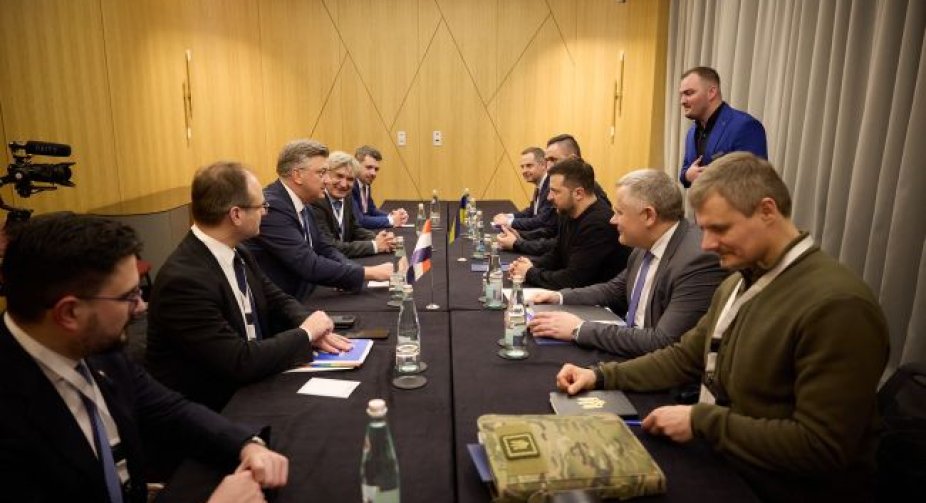 Зеленський обговорив з прем'єром Хорватії співпрацю у виробництві дронів