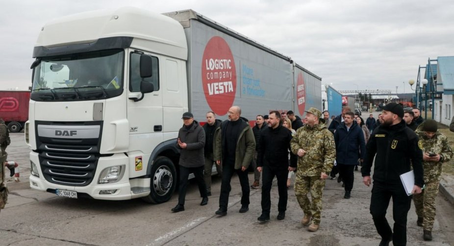 Блокада польського кордону: Шмигаль пригрозив Варшаві дзеркальними заходами